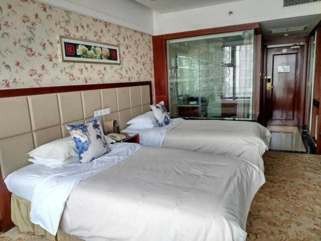 New Friendship Hotel Луоян Екстериор снимка