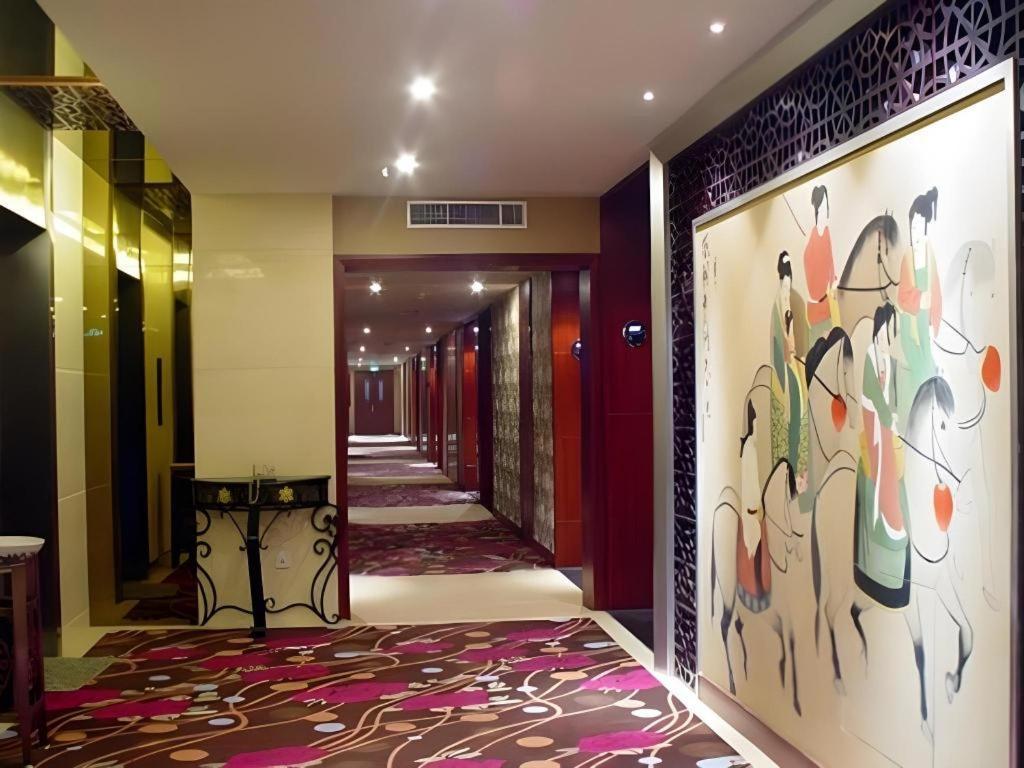 New Friendship Hotel Луоян Екстериор снимка