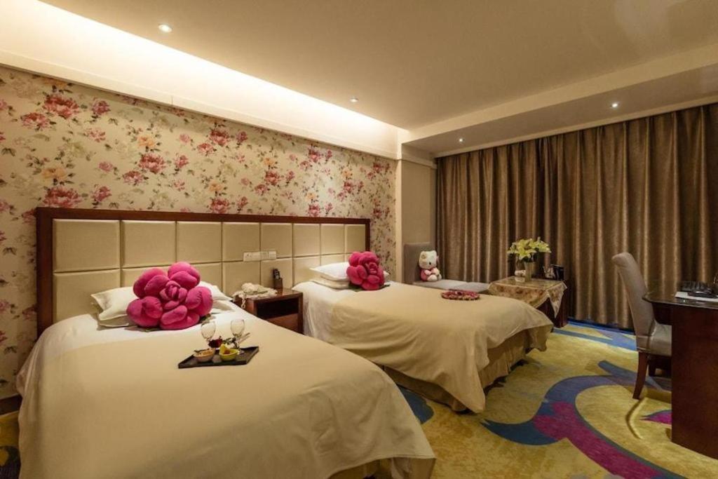 New Friendship Hotel Луоян Екстериор снимка