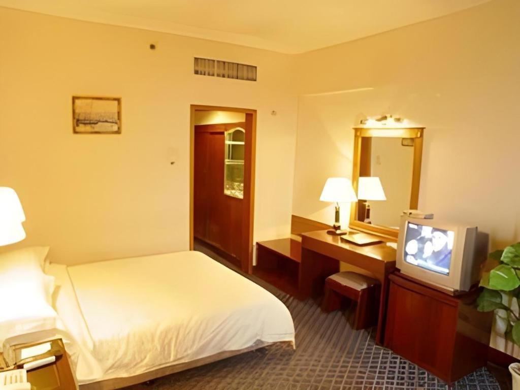 New Friendship Hotel Луоян Екстериор снимка