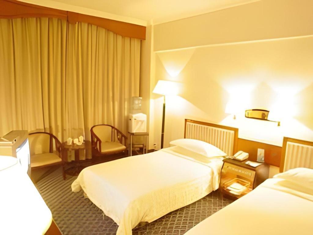 New Friendship Hotel Луоян Екстериор снимка