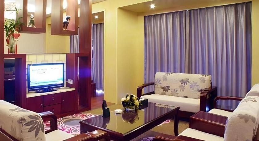 New Friendship Hotel Луоян Екстериор снимка