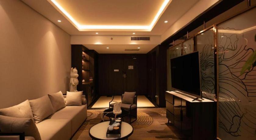New Friendship Hotel Луоян Екстериор снимка