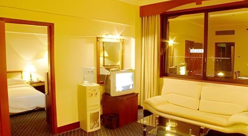 New Friendship Hotel Луоян Екстериор снимка