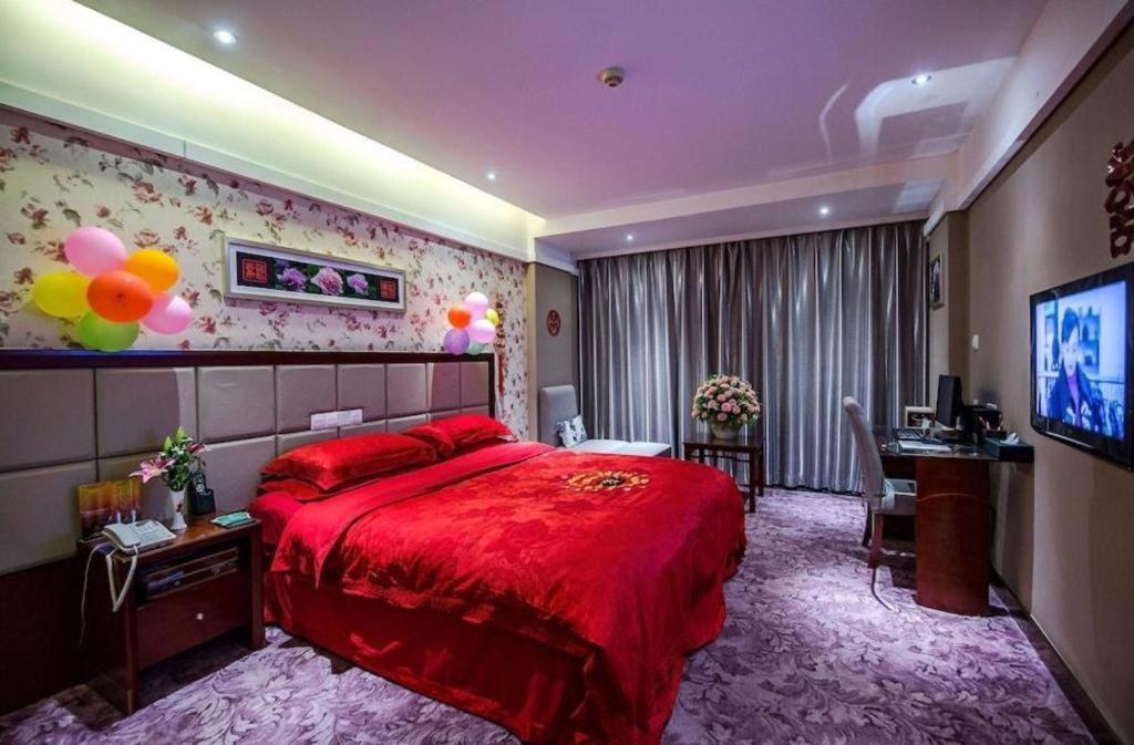 New Friendship Hotel Луоян Екстериор снимка